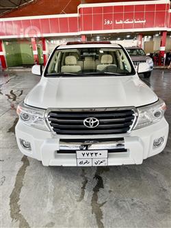تۆیۆتا لاند کروزەر